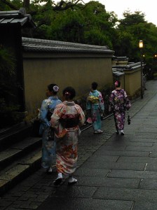 Temple Visiting In Kimonos